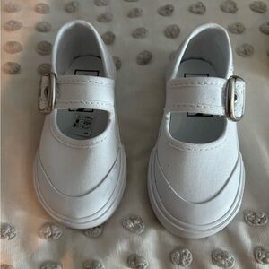 New . Mary Jane vans Toddler size 5.5